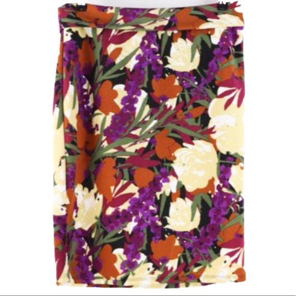 LuLaRoe Dresses & Skirts - 🔴4 FOR $30🔴LuLaRoe Floral Print Cassie Skirt LuLaRoe Dresses & Skirts - 🔴4 FOR $30🔴LuLaRoe Floral Print Cassie Skirt